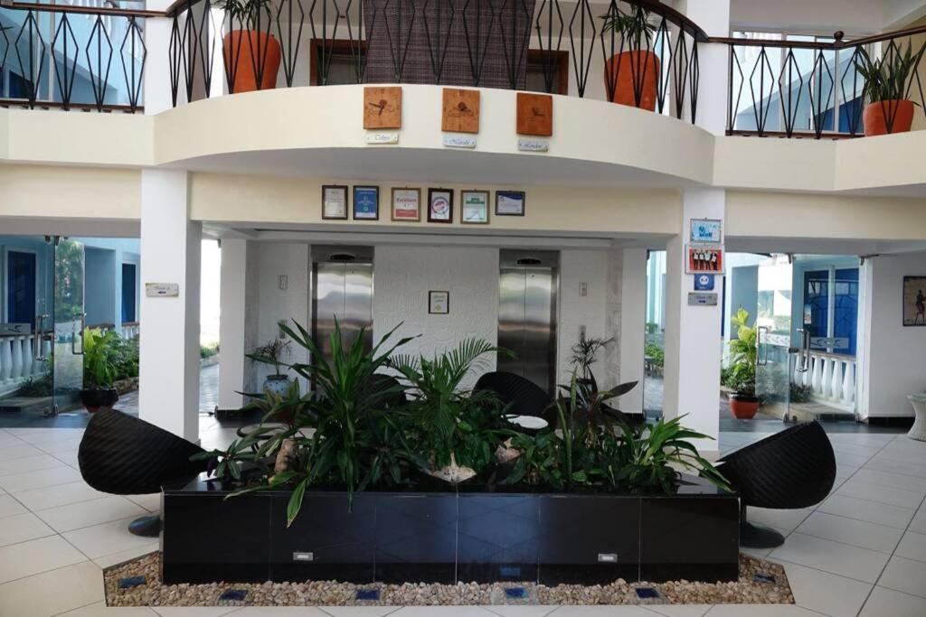Cowrie Beach Haven Studio Apartamento Mombasa Exterior foto